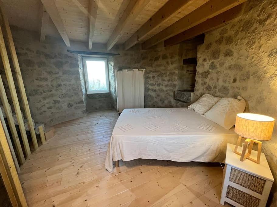 Loue Ancien Moulin A Vent Avec Piscine Et Jacuzzi Villa Neuvy-Bouin Bagian luar foto