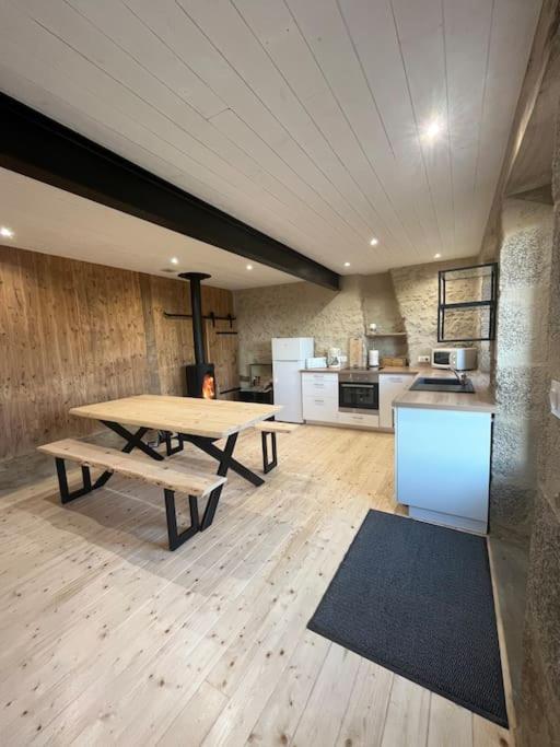 Loue Ancien Moulin A Vent Avec Piscine Et Jacuzzi Villa Neuvy-Bouin Bagian luar foto